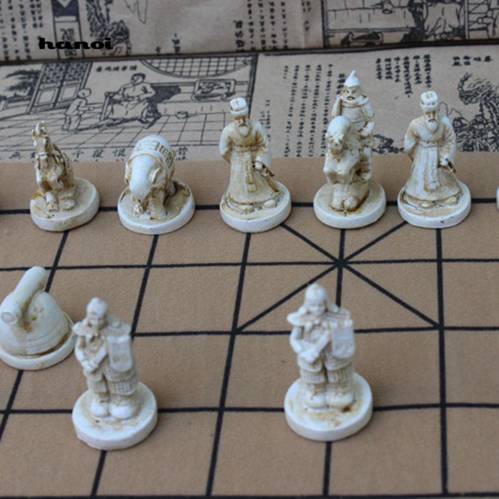 Set 1 bàn cờ + 32 quân cờ hình các chiến binh Trung Hoa cổ đại dùng để giải trí hiệu quả