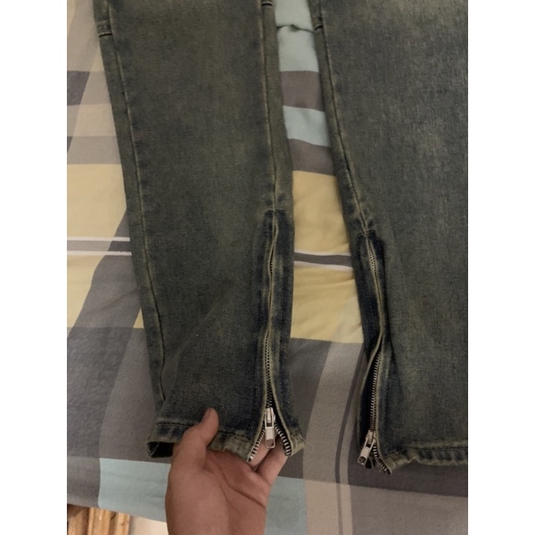 Quần jeans For Amiri rách gối