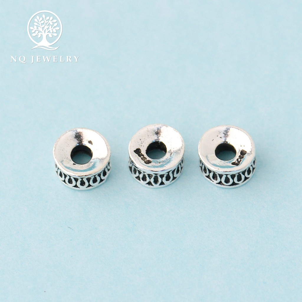 Charm bạc đồng tiền xỏ ngang - NQ Jewelry