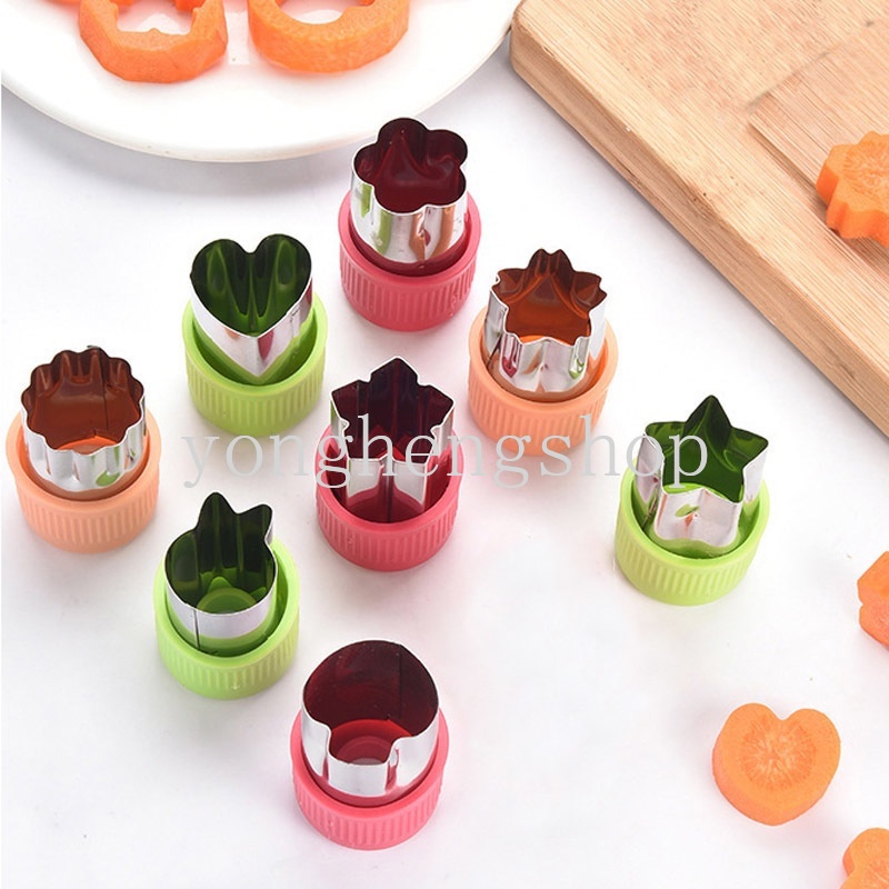 Set 12 Khuôn Cắt Bánh Quy Bằng Thép Không Gỉ Đa Năng Tiện Dụng Hình Hoa / Ngôi Sao / Trái Tim Xinh Xắn