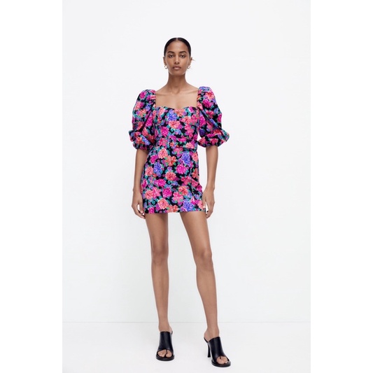 Váy hoa kèm belt ZARA AUTH Size XS