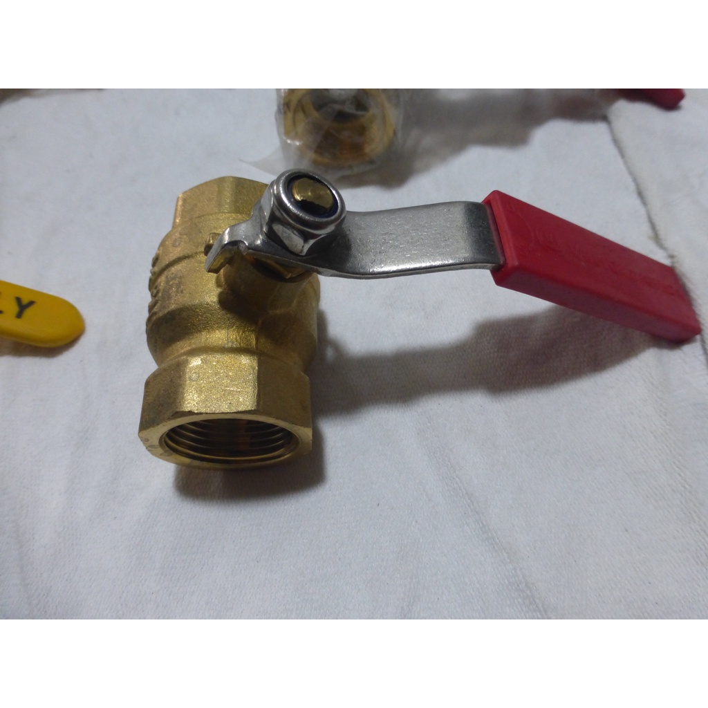 Van gạt bi đồng thau