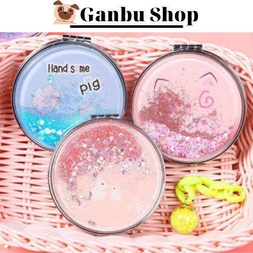 Gương Mini 2 Mặt Bỏ Túi Vỏ Ngoài Nhũ Kim Tuyến Lấp Lánh Họa Tiết Đáng Yêu VC (giao mẫu ngẫu nhiên)