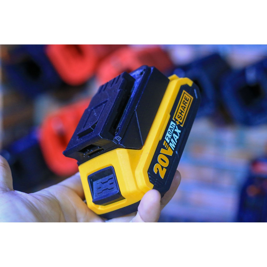 Ngàm chuyển pin Ingco - Total maxshare dùng cho máy dewalt 20v