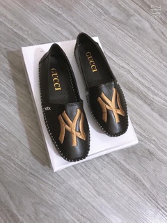 Giày Slipon
