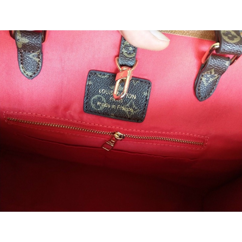 Túi LV size to vừa a4, laptop siêu đẹp