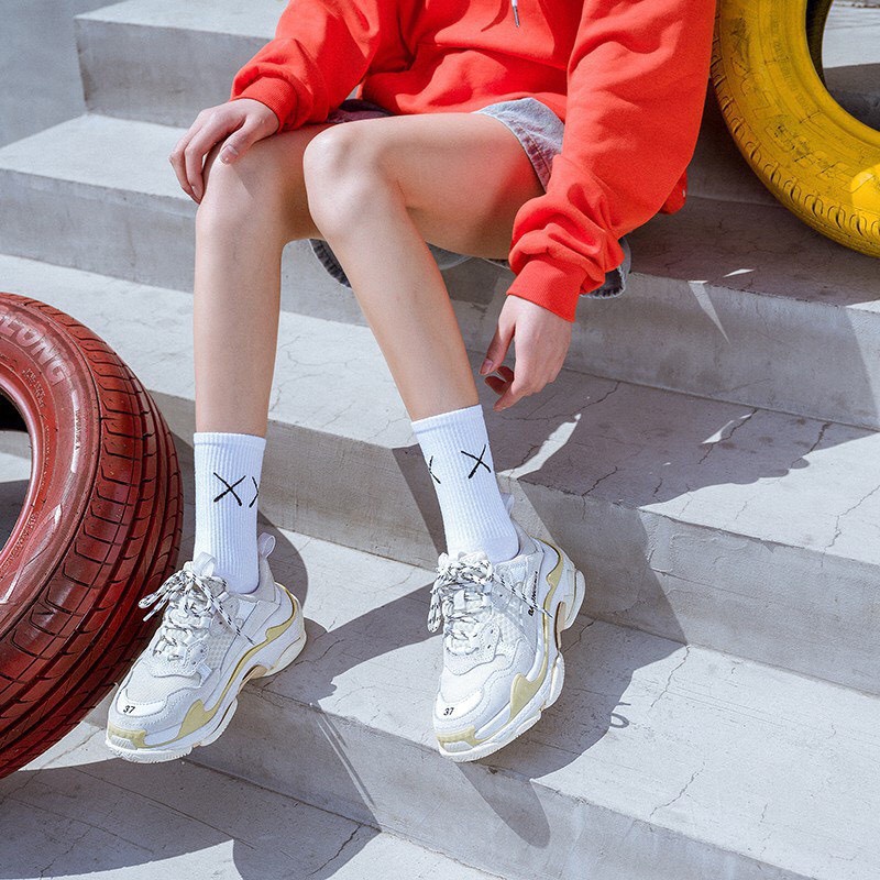 Tất nam nữ cổ cao 2 màu đen trắng phong cách đơn giản dễ thương [ Tất chữ XX ] [ MÃ A703 ]