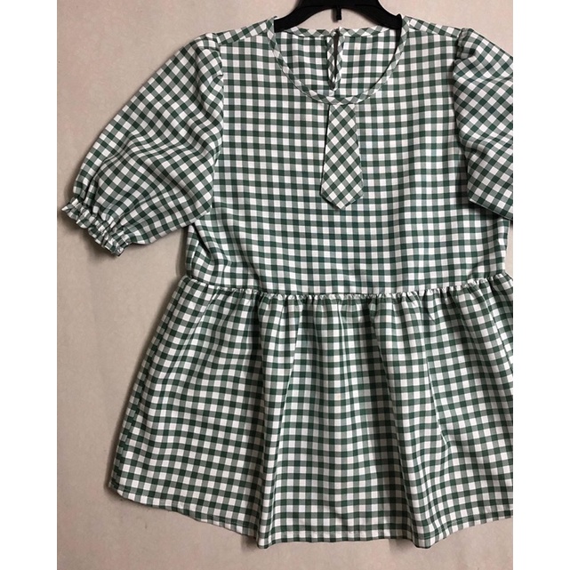 Áo babydoll caro xanh tay phồng cổ cà vạt tặng kèm scrunchie cùng màu
