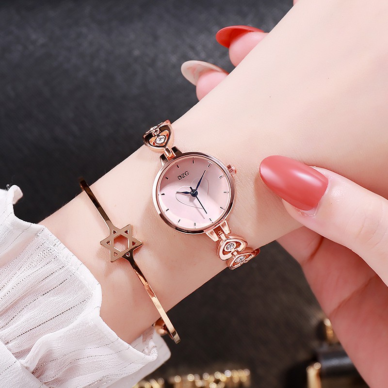 Đồng hồ thời trang nữ lắc Dzg LT07 họa tiết trái tim xinh xắn | BigBuy360 - bigbuy360.vn