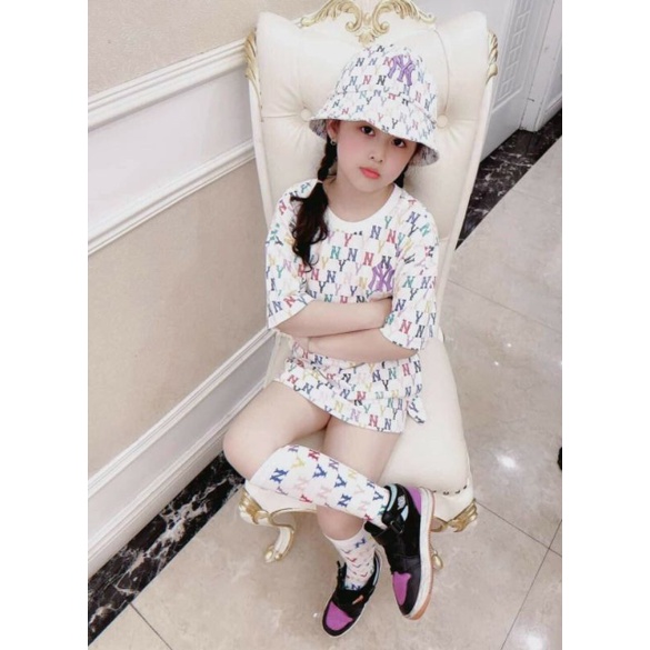 Váy N..y cotton mịn kèm mũ sành điệu cho bé gái
