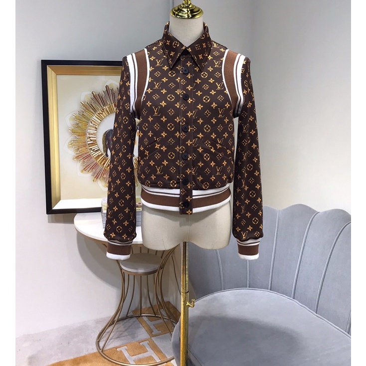 Áo khoác mix quần dài cao cấp LV Louis Vuitton thu đông 2021