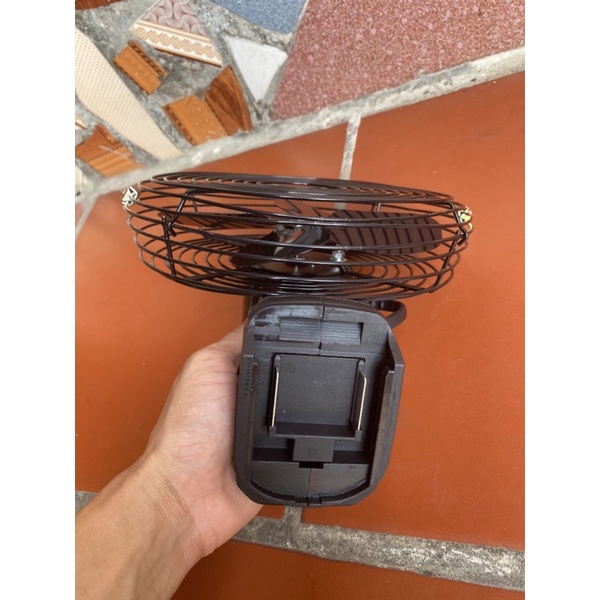 Quạt dùng pin, quạt pin makita sử dụng pin 14.4 - 21V Makita