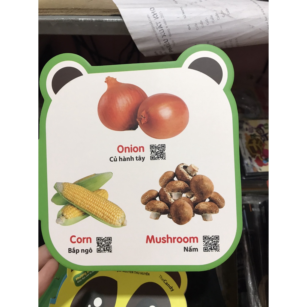 Sách - Cùng gấu học tiếng anh : rau củ quả