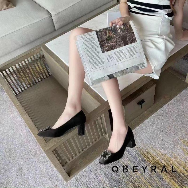 Giày cao gót đế vuông 2022