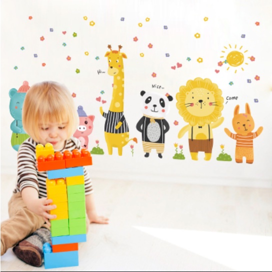 Decal trang trí tường - Động vật dễ thương và bông hoa nhỏ