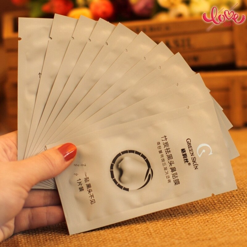 [Hàng mới về] Mặt Nạ Than Tre Loại Bỏ Mụn Đầu Đen Se Khít Lỗ Chân Lông Cho Mũi Tiện Dụng | BigBuy360 - bigbuy360.vn