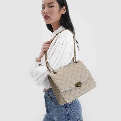 Túi xách CNK trám size 24 sang chảnh