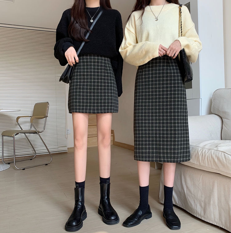 Chân váy chữ A lưng cao dáng dài phối họa tiết kẻ sọc caro thời trang phong cách Hàn Quốc