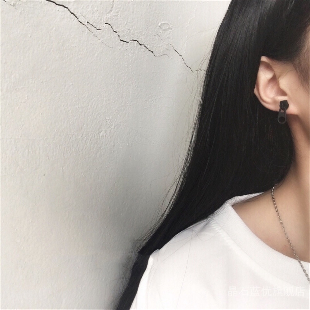 Khuyên tai hình khóa kéo kiểu dáng độc đáo phong cách hip hop