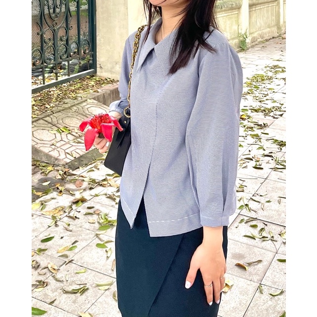 Áo kiểu xẻ tà - Night Shirt