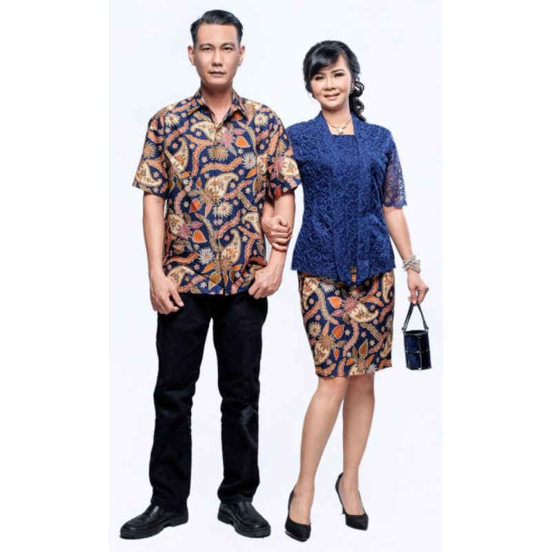 Áo Sơ Mi Cặp Đôi Lavenia Batik Cho Giáng Sinh