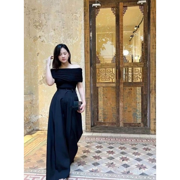 Áo trễ vai rúm xinh xắn