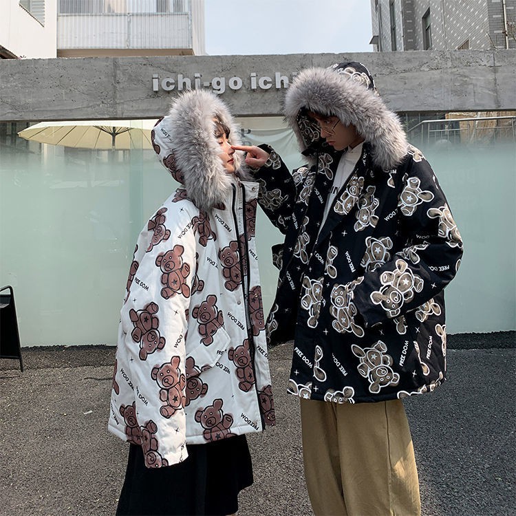 Áo khoác họa tiết gấu chất liệu đệm vải cotton cổ lông dày dặn thích hợp dành cho mùa đông | BigBuy360 - bigbuy360.vn