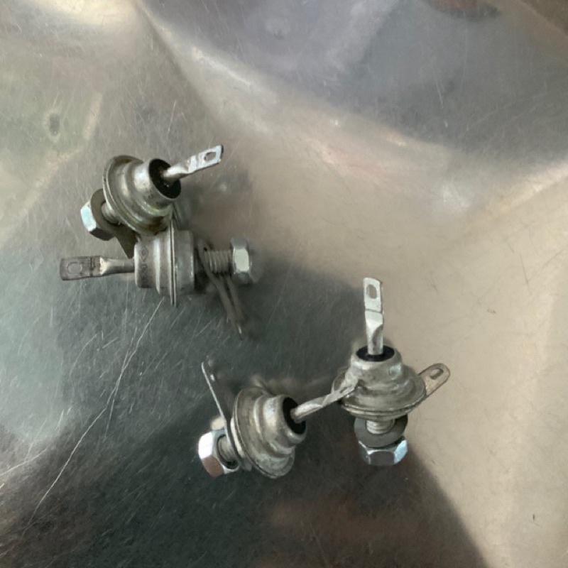 diot liên xô sạc bình 10A