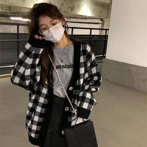 Áo khoác len nữ áo cardigan nữ LOZADO form rộng dáng dài kẻ caro đen trắng - A149