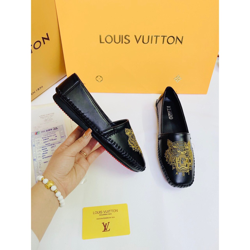XẢ HÀNG LẺ SIZE - Giày slip on da mịn thêu hình mũi vuông | BigBuy360 - bigbuy360.vn