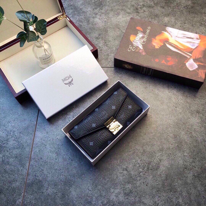 Ví cầm tay MCM cao cấp