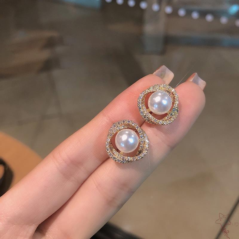 Bông Tai Hình Bông Hoa Điệu Đà Phong Cách Hàn Quốc QiQiShop