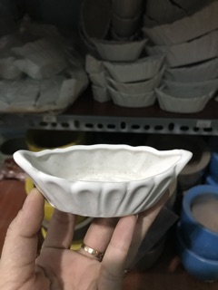 Chậu sứ mini dáng thuyền