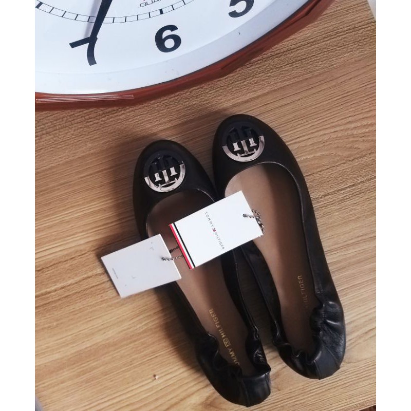 Giày bệt xuất size to