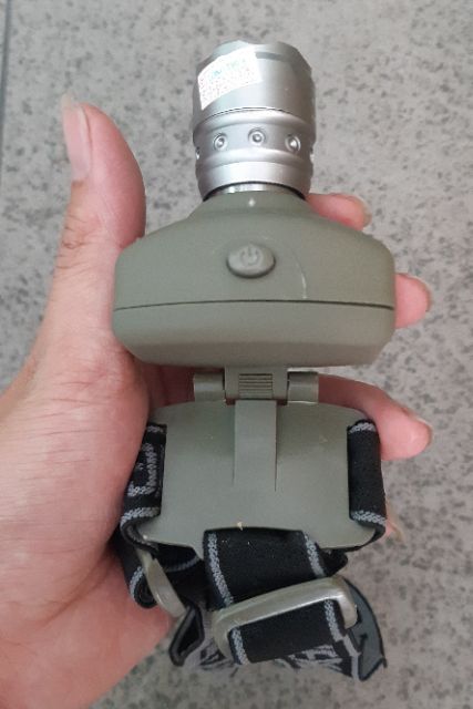 Đèn Đội Đầu Dùng 3 Viên Pin AAA