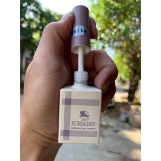 sơn gel đen trắng buberry