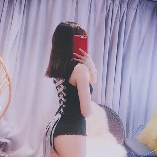 Body suit đen đan dây lưng