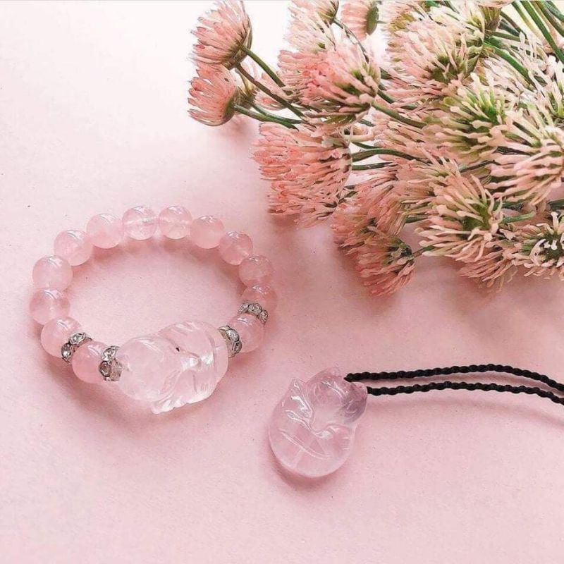 VÒNG TAY HỒ LY TAM VỸ MÀU HỒNG