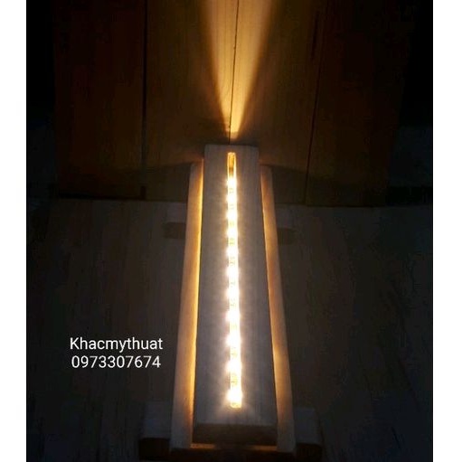 Đế đèn led gỗ Chân Dài