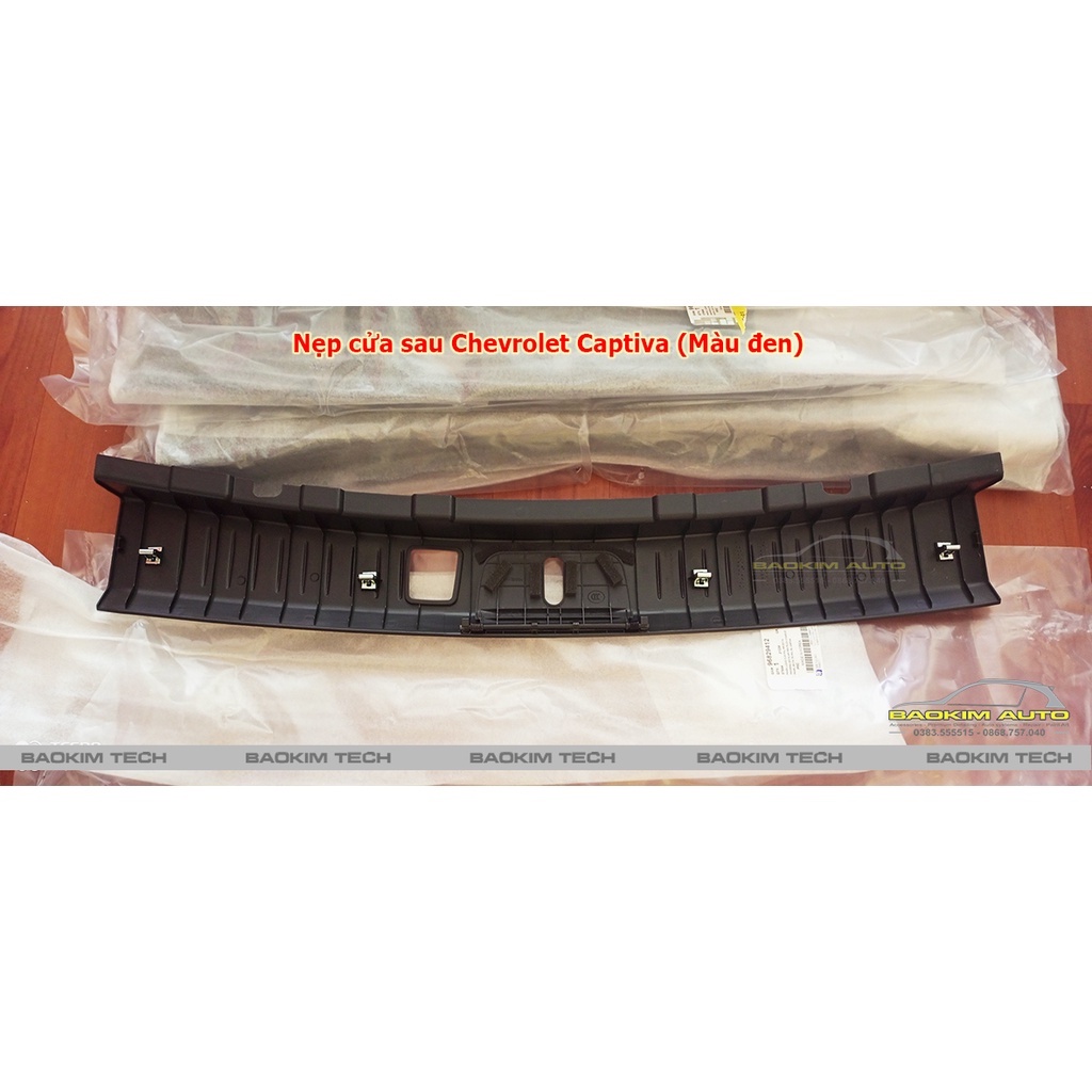 Nẹp cửa sau  Chevrolet Captiva Revv - Màu đen, chính hãng GM, nhập khẩu GM Korea