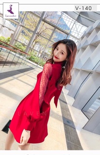 Váy phối tay ren