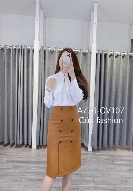 Chân váy chữ A công sở dài cúc to | BigBuy360 - bigbuy360.vn