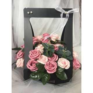 Giỏ xách hoa sáp 30 bông