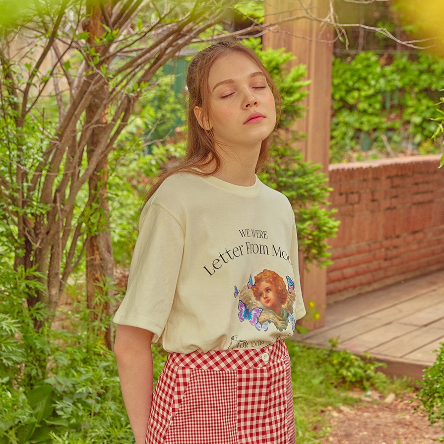 Áo thun in chữ from Moon - OVER FIT