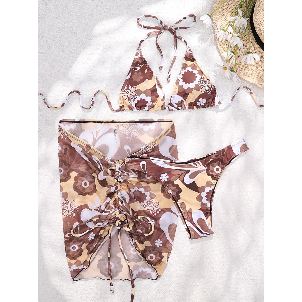 Bộ đồ bơi ba mảnh họa tiết hoa phong cách retro
 | BigBuy360 - bigbuy360.vn