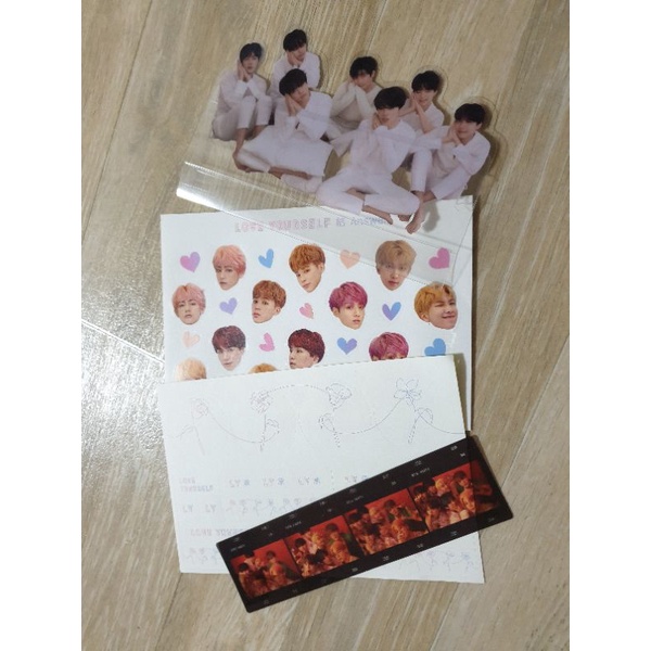 ALBUM ẢNH BTS KHÔNG CARD . Đọc kĩ bài giúp mình!!!