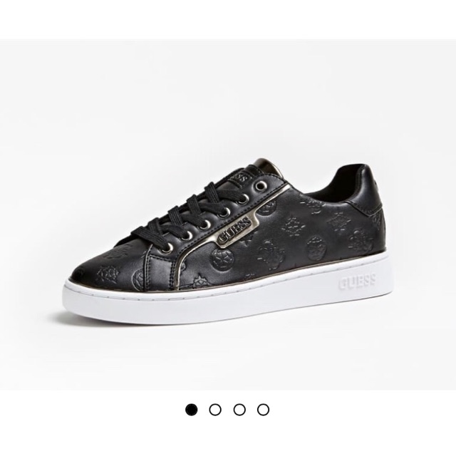 banq embossed logo sneakers