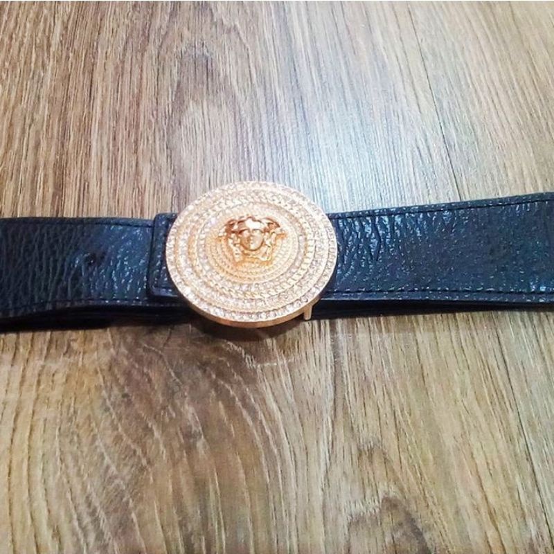 Đai chun mặc đầm váy nữ thời trang sang trọng dành cho chị em | BigBuy360 - bigbuy360.vn