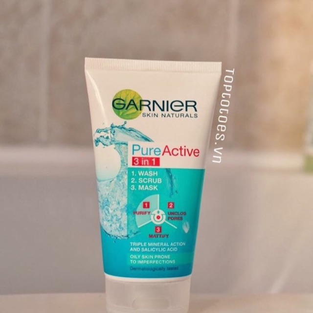 Sữa rửa mặt Garnier Pure Active 3 in 1 làm sạch sâu, tẩy da chết dịu nhẹ | BigBuy360 - bigbuy360.vn