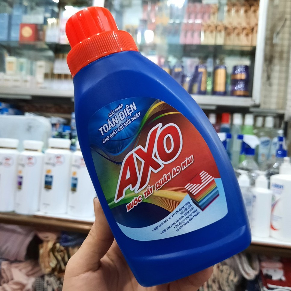 Nước tẩy quần áo màu AXO hương Tươi mát 400ml